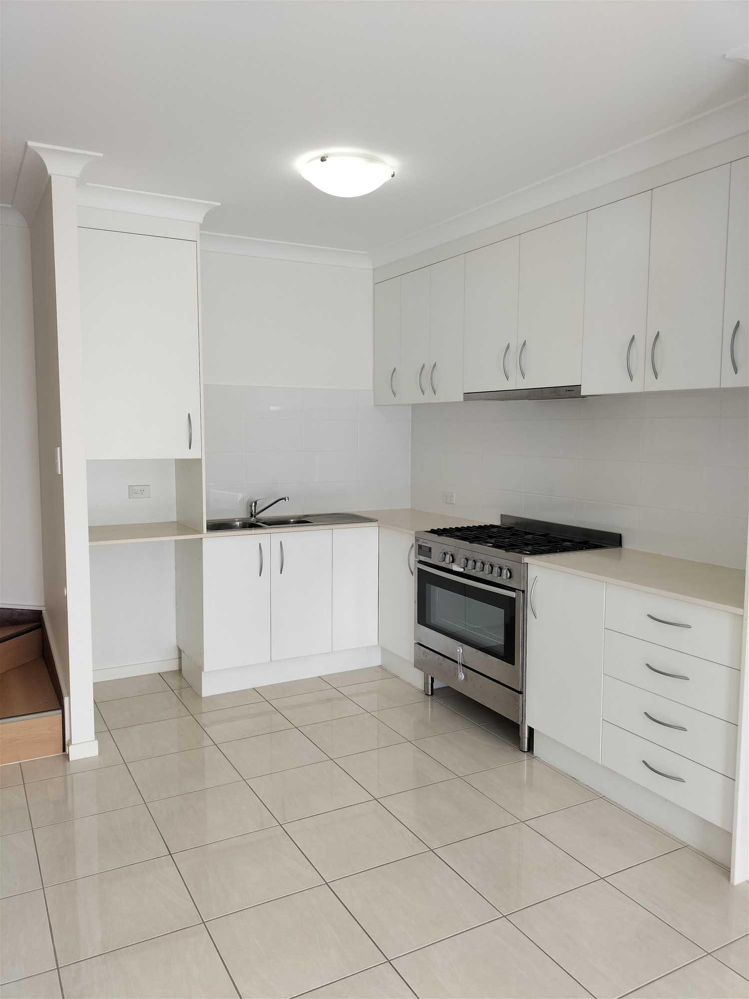 Modern Home in Sought-After Fitzgibbon 3