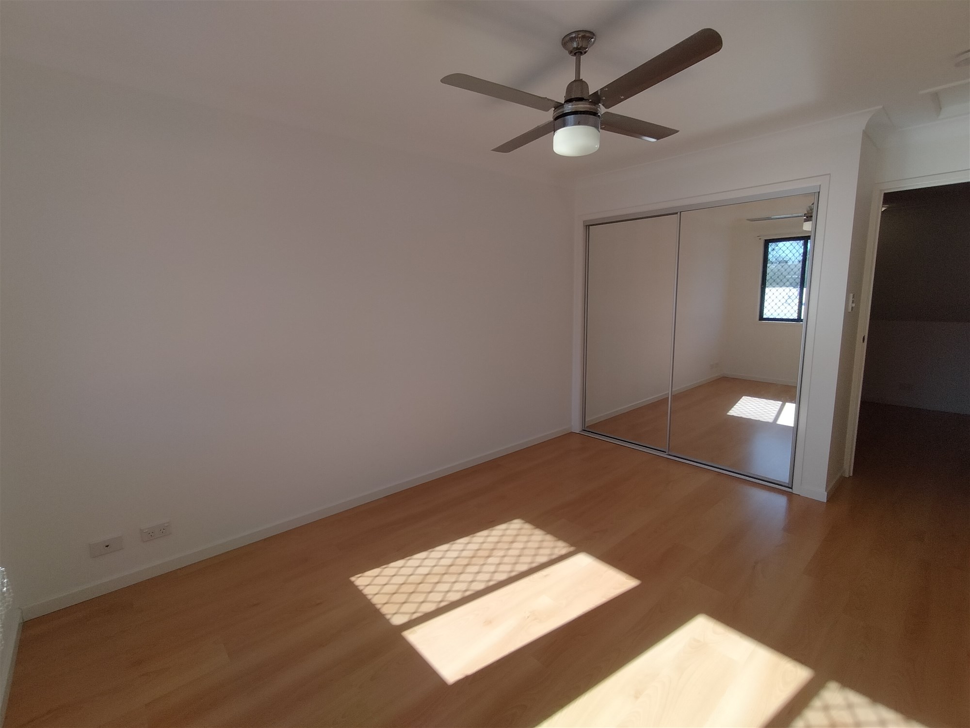 Modern Home in Sought-After Fitzgibbon 11