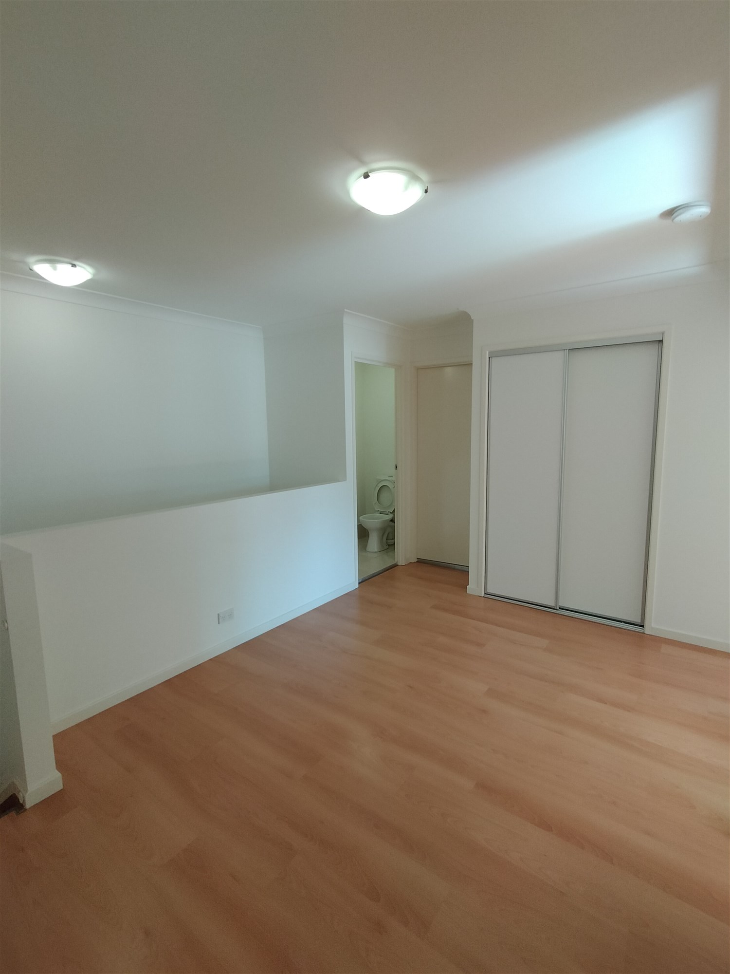 Modern Home in Sought-After Fitzgibbon 6