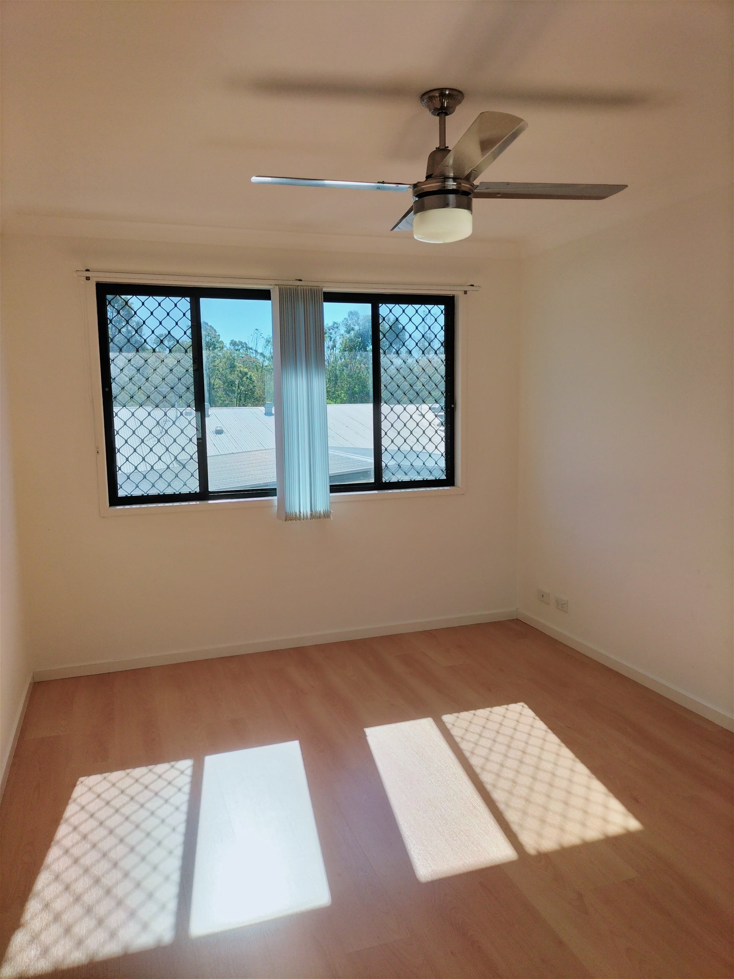 Modern Home in Sought-After Fitzgibbon 10