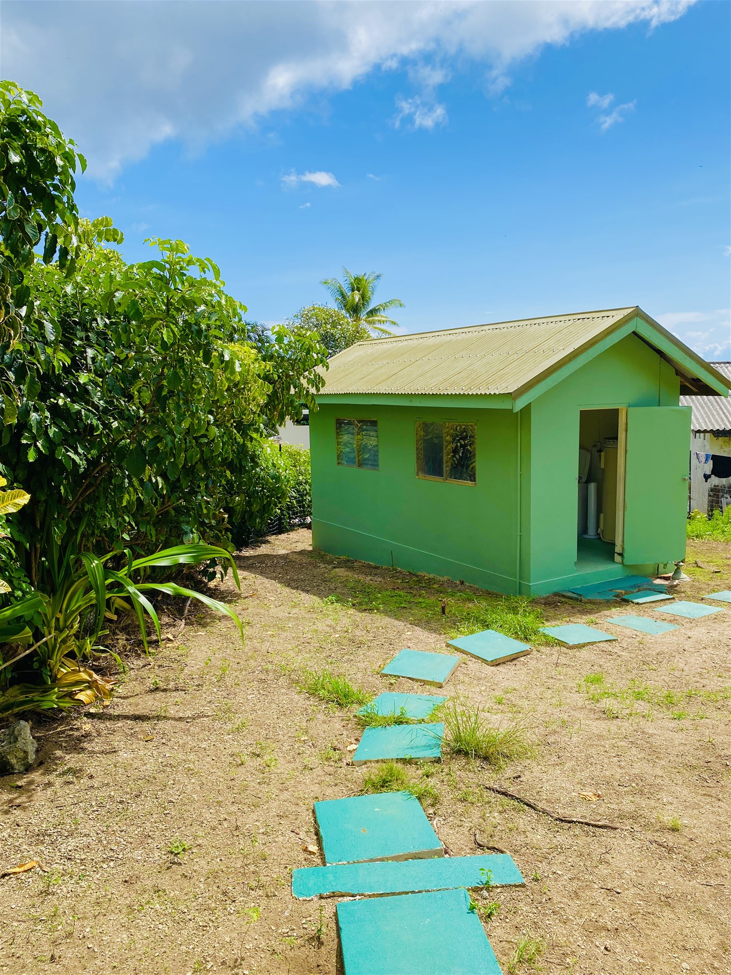 “Island Paradise Living: Charming Studio 10