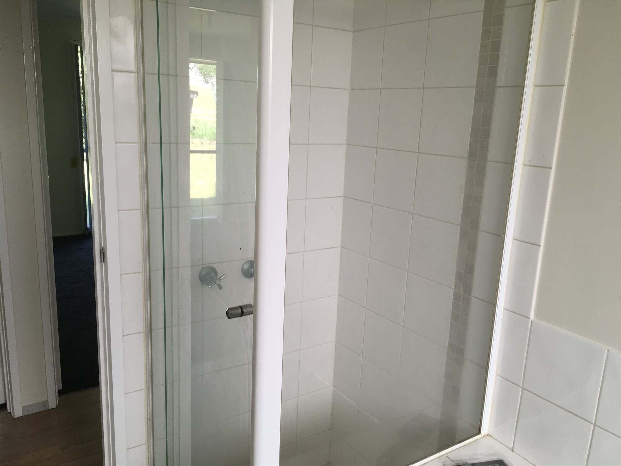 Free standing house for Sale 3