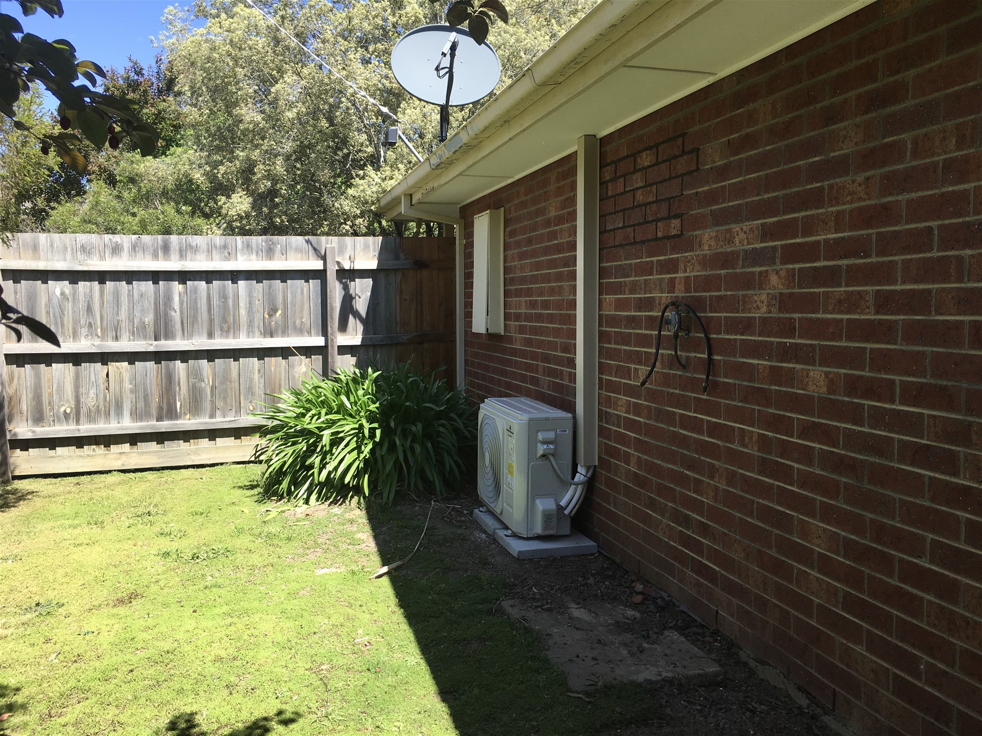 Free standing house for Sale 7