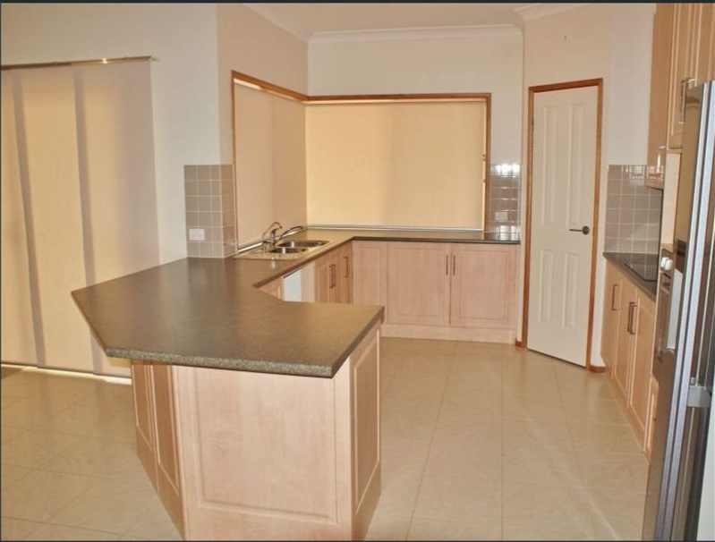 Ideal Spacious Family Home In 8
