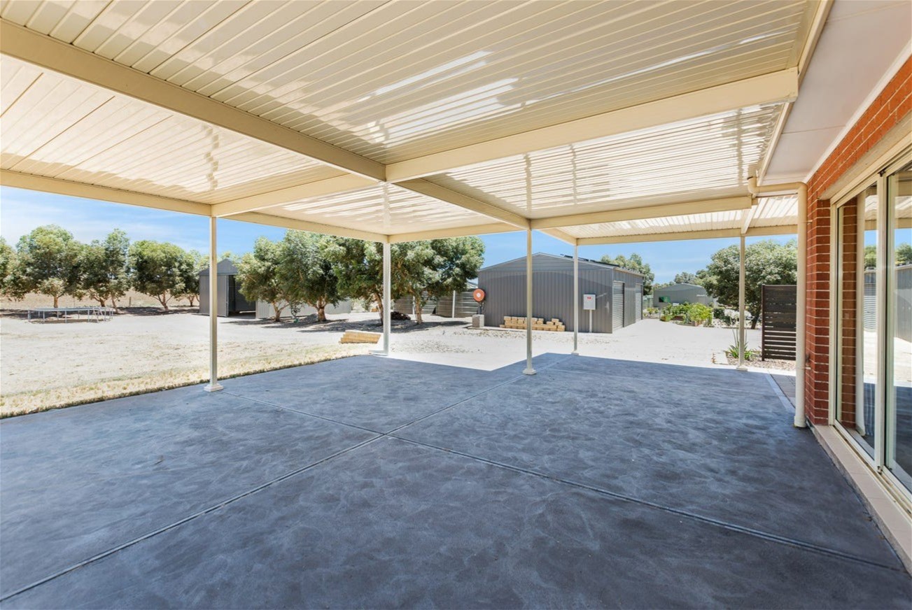 Ideal Spacious Family Home In 16