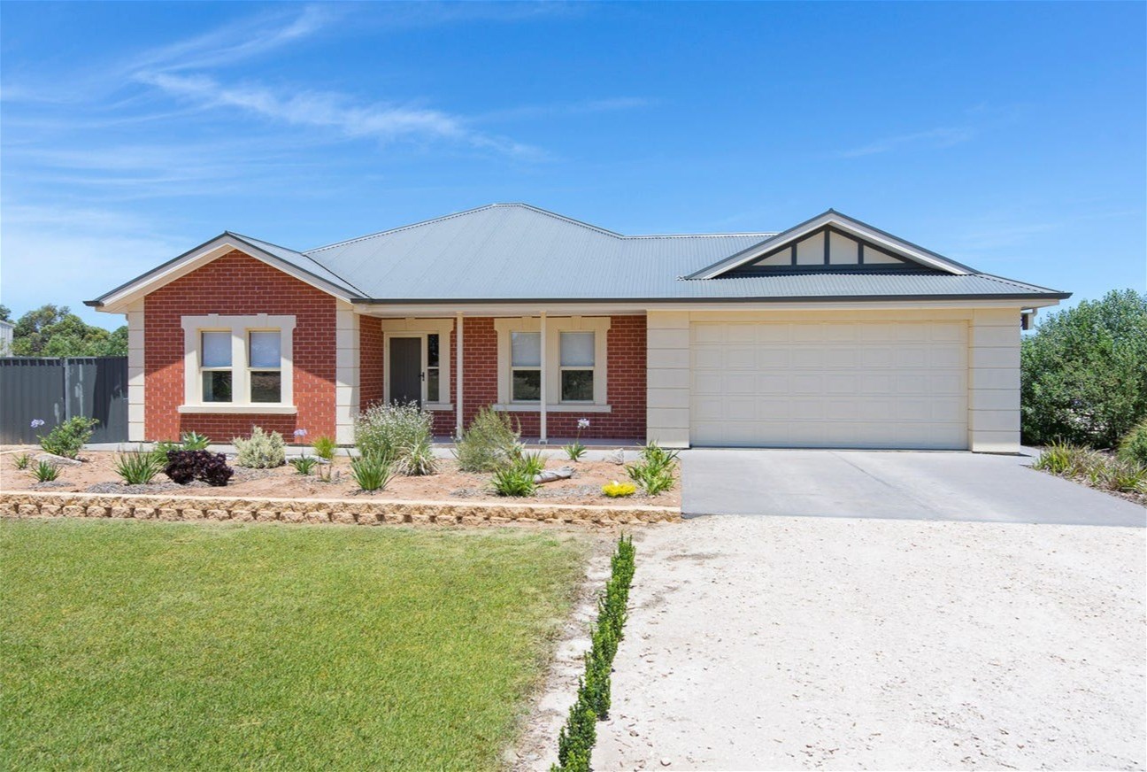 Ideal Spacious Family Home In 19