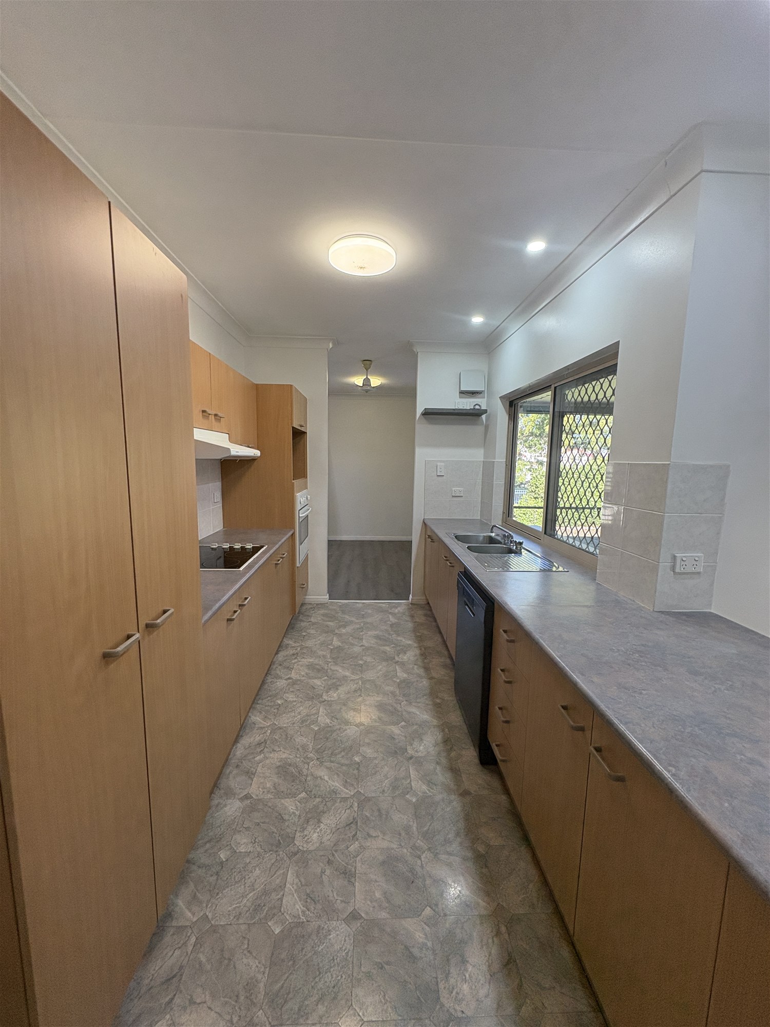“Beautiful Family Home in Burdell: 10