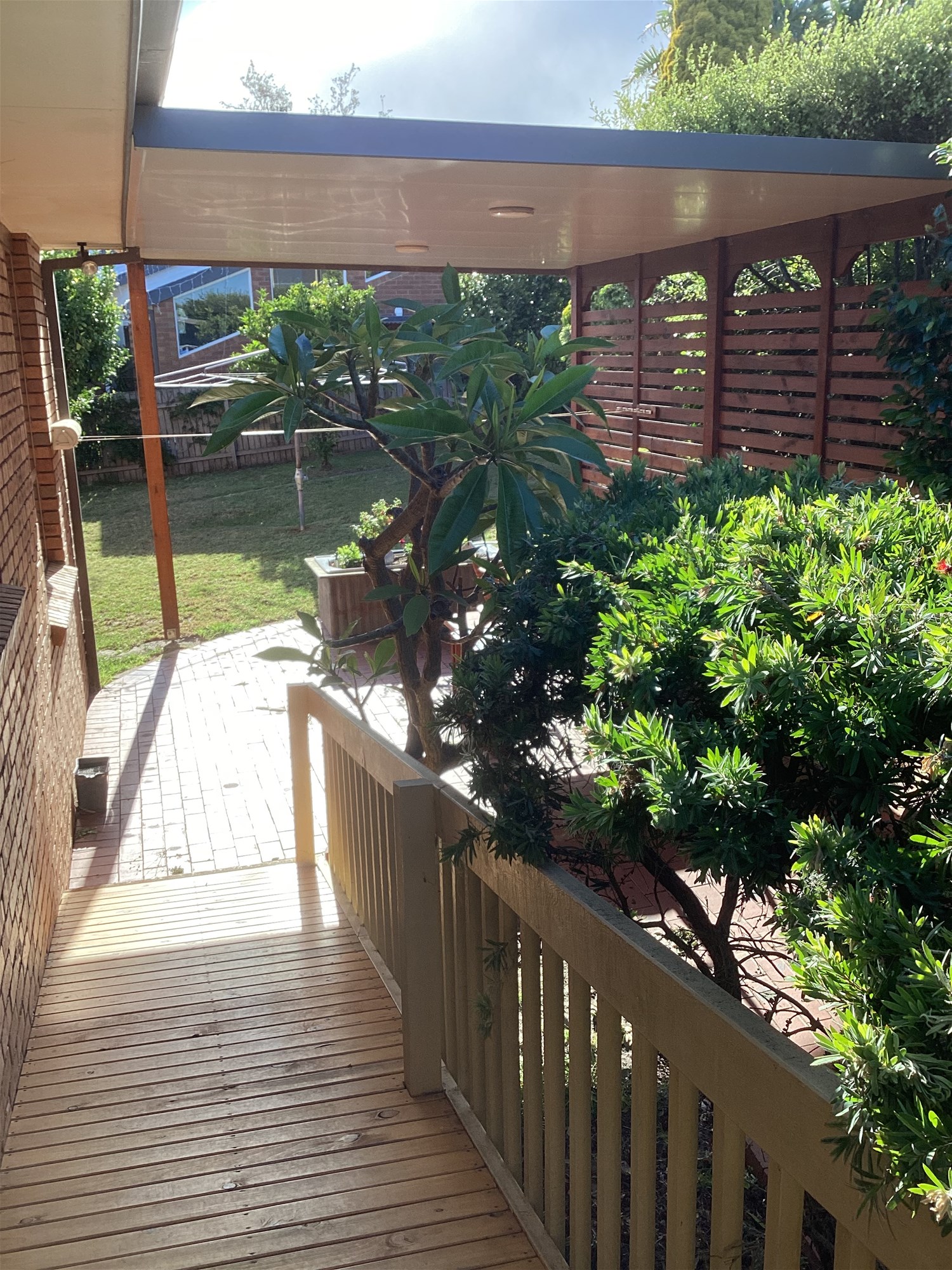 “Stunning Coastal Retreat: Immaculate House 36