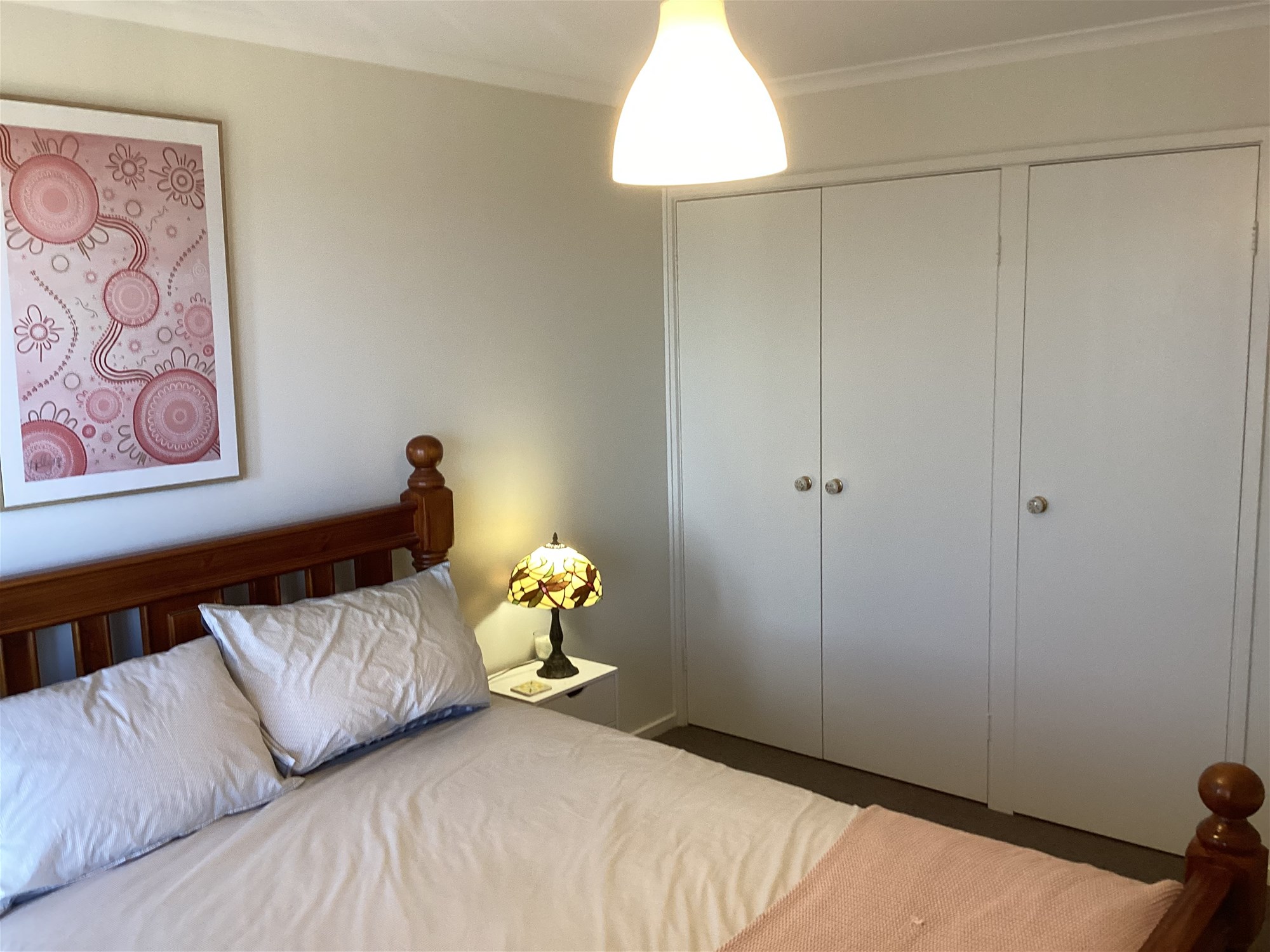 “Stunning Coastal Retreat: Immaculate House 26