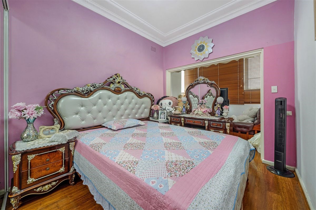 FULL BRICK 3 BEDROOM HOUSE 5