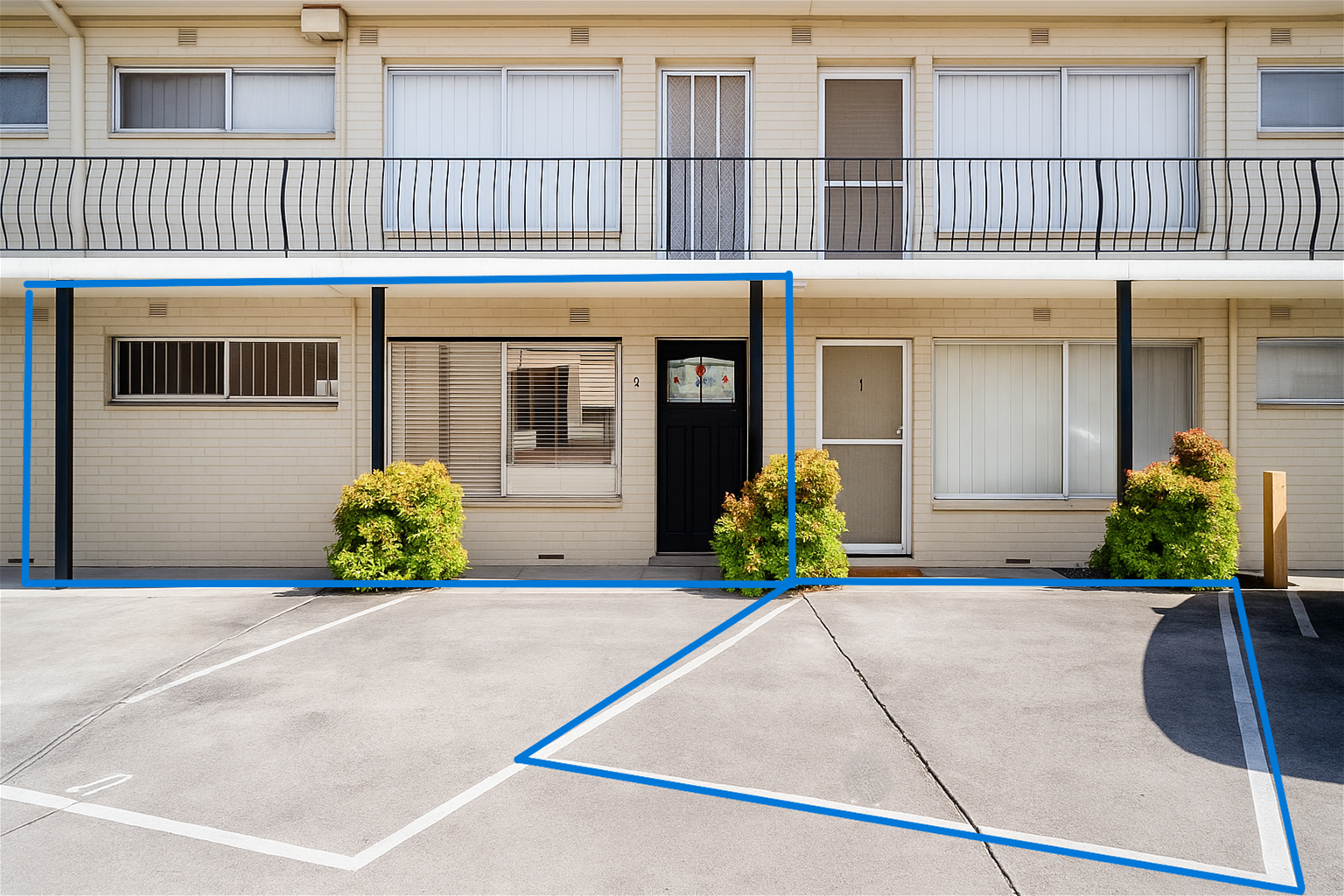 “Natural Light, Low-Maintenance Living in 14