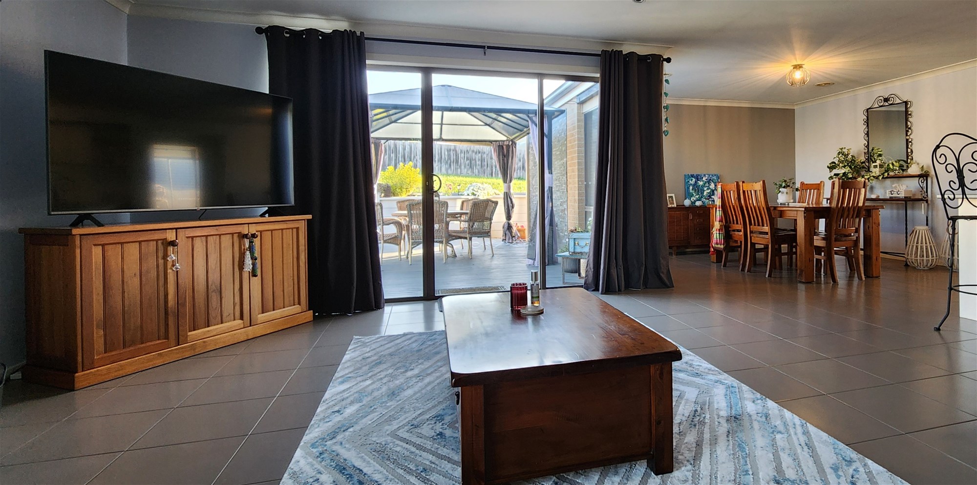 Family Home in Newlands Arm: 5