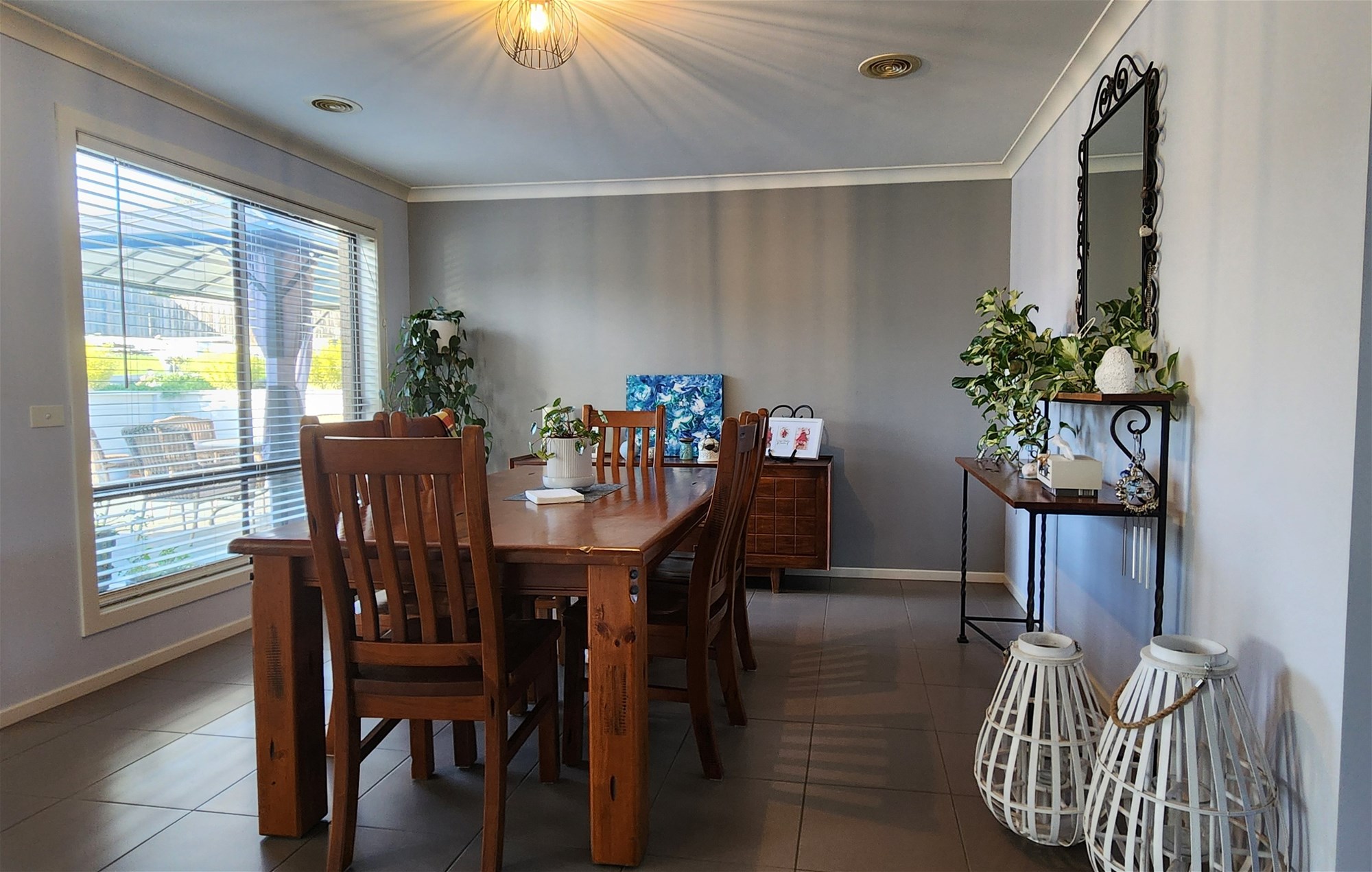 Family Home in Newlands Arm: 8