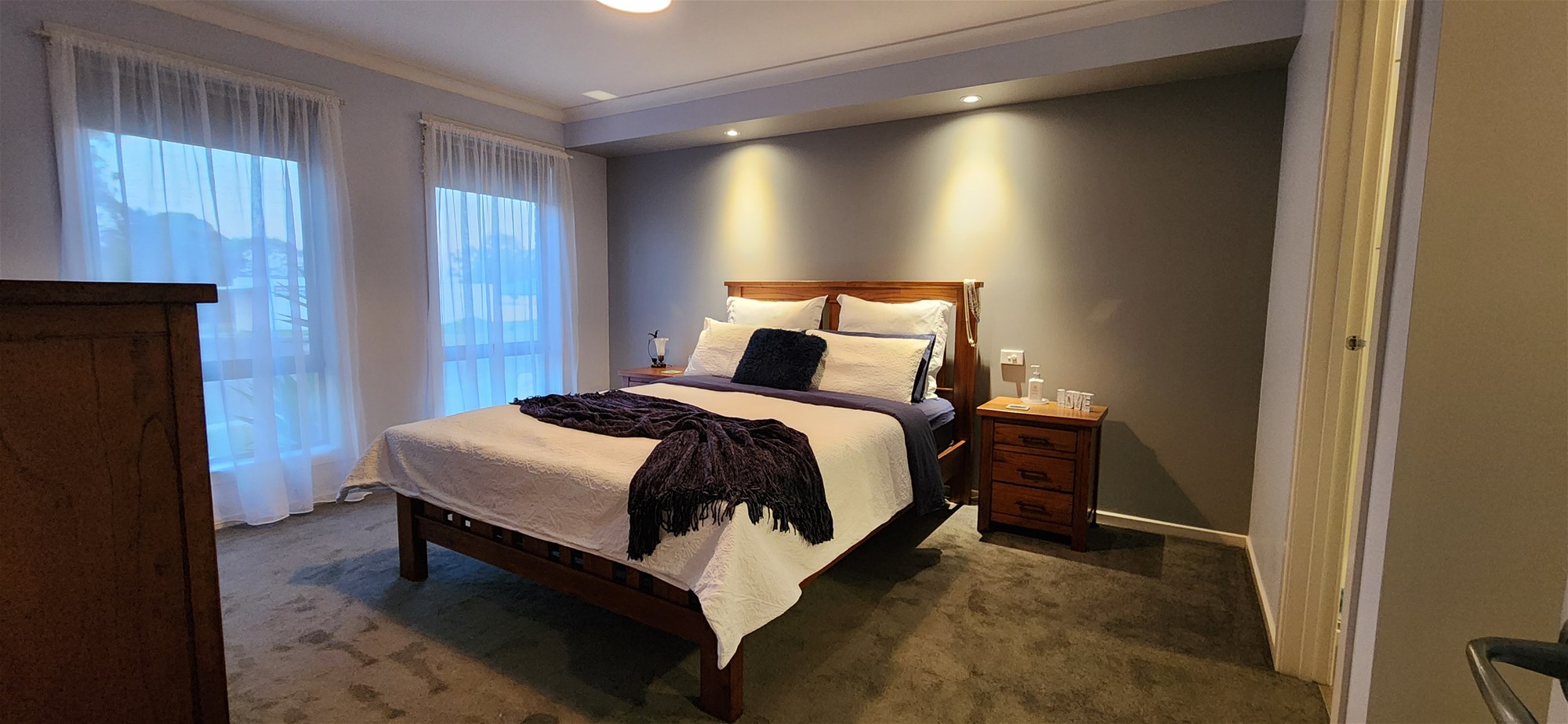 Family Home in Newlands Arm: 11