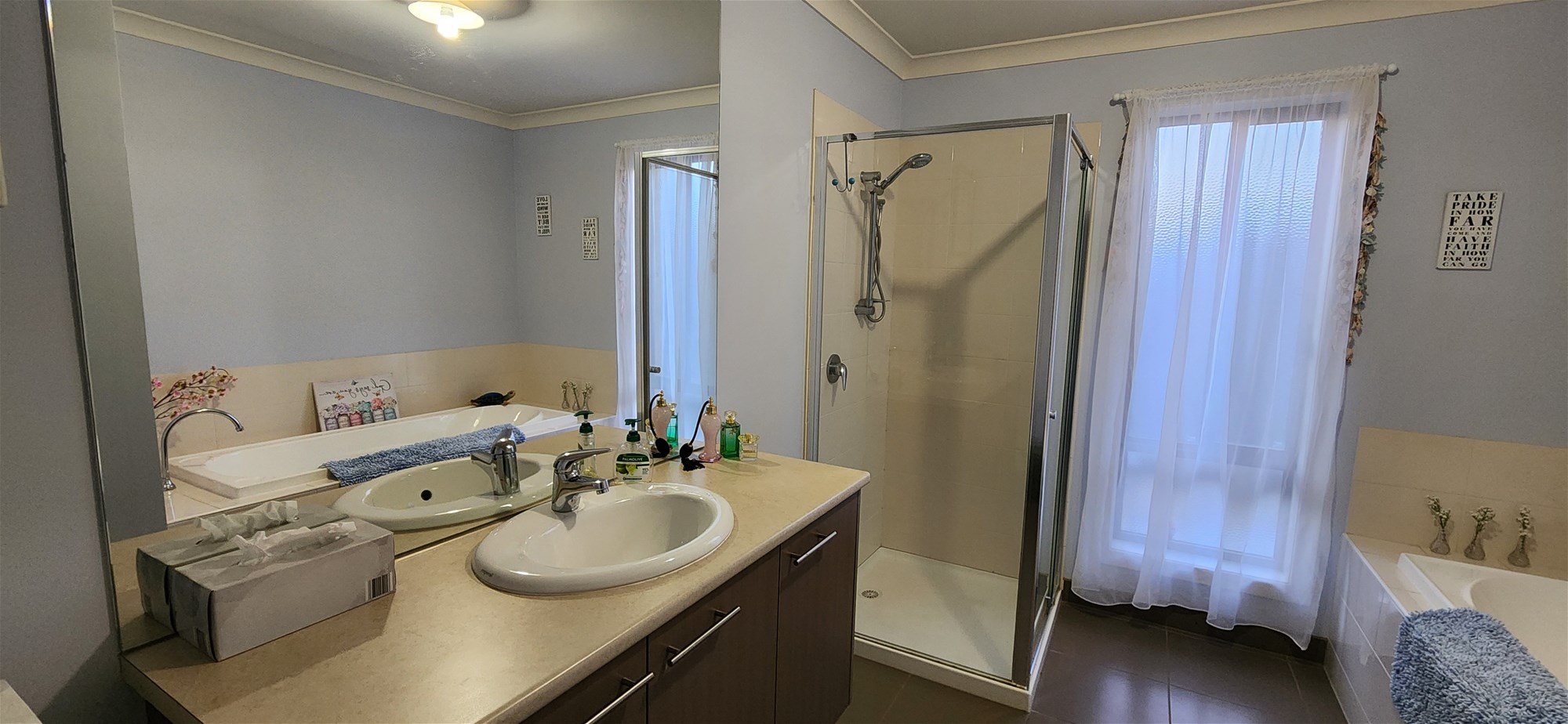 Family Home in Newlands Arm: 16