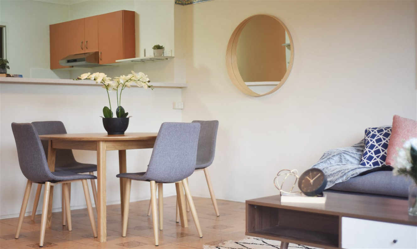 Stylish, Spacious and Conveniently Located 7