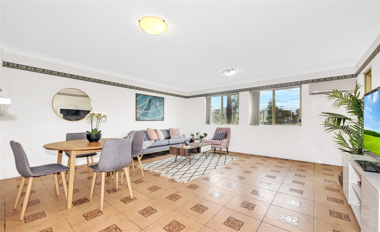 Stylish, Spacious and Conveniently Located 9