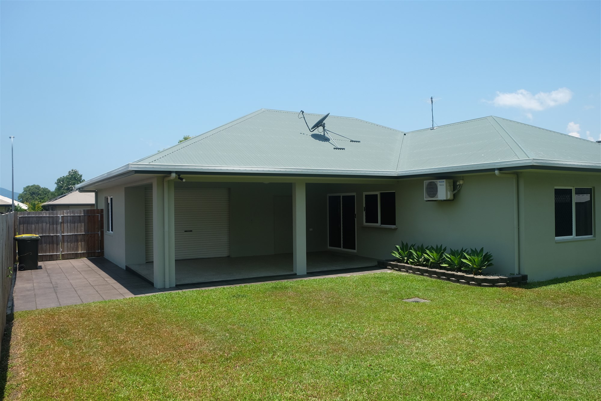 Move-In Ready Family Home with 27