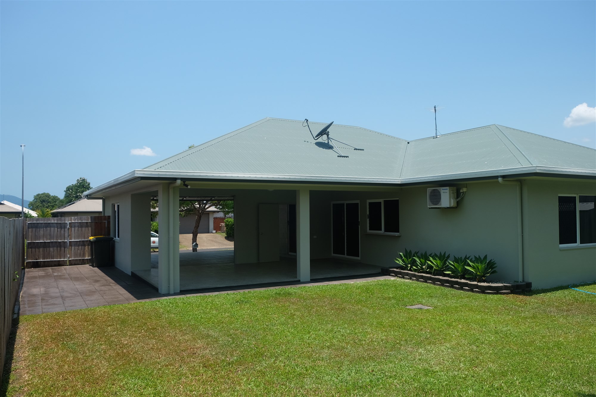 Move-In Ready Family Home with 26