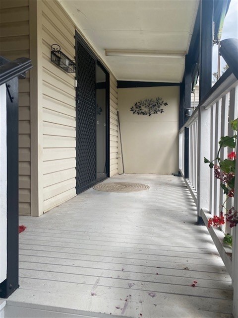 Stunning Home, room for 2 6