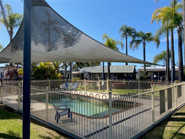 Stunning Home, room for 2 33