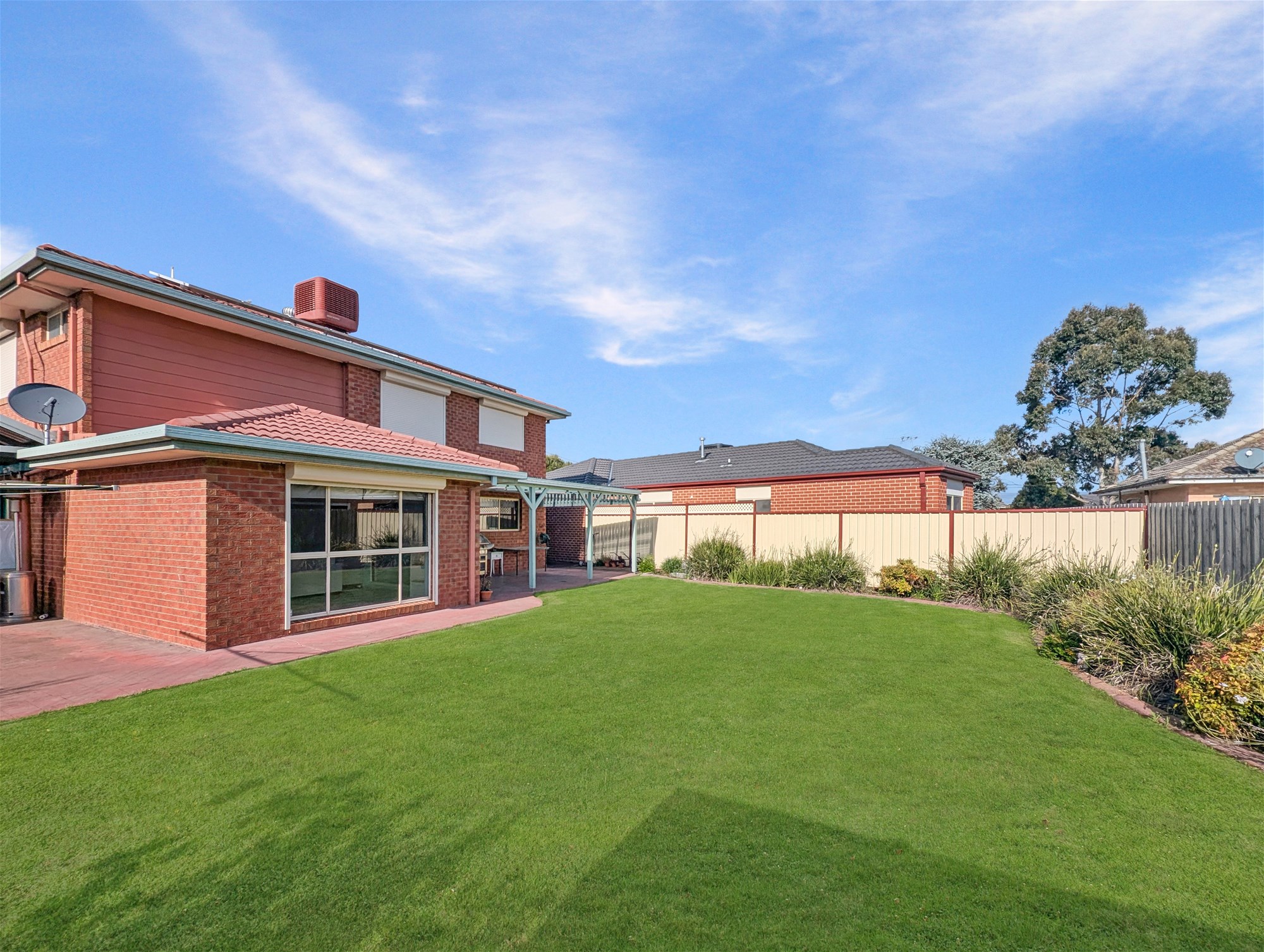 “Charming Family Home in Prime 2