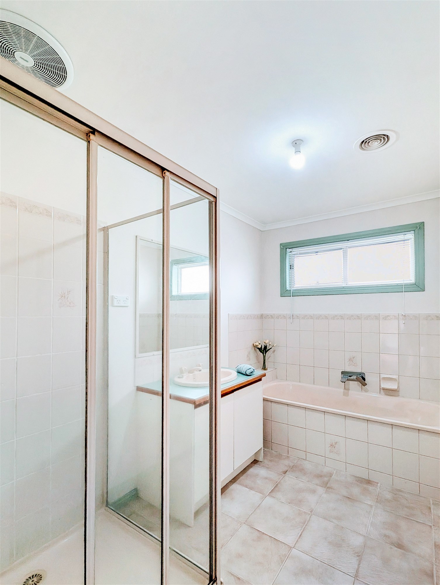 “Charming Family Home in Prime 5