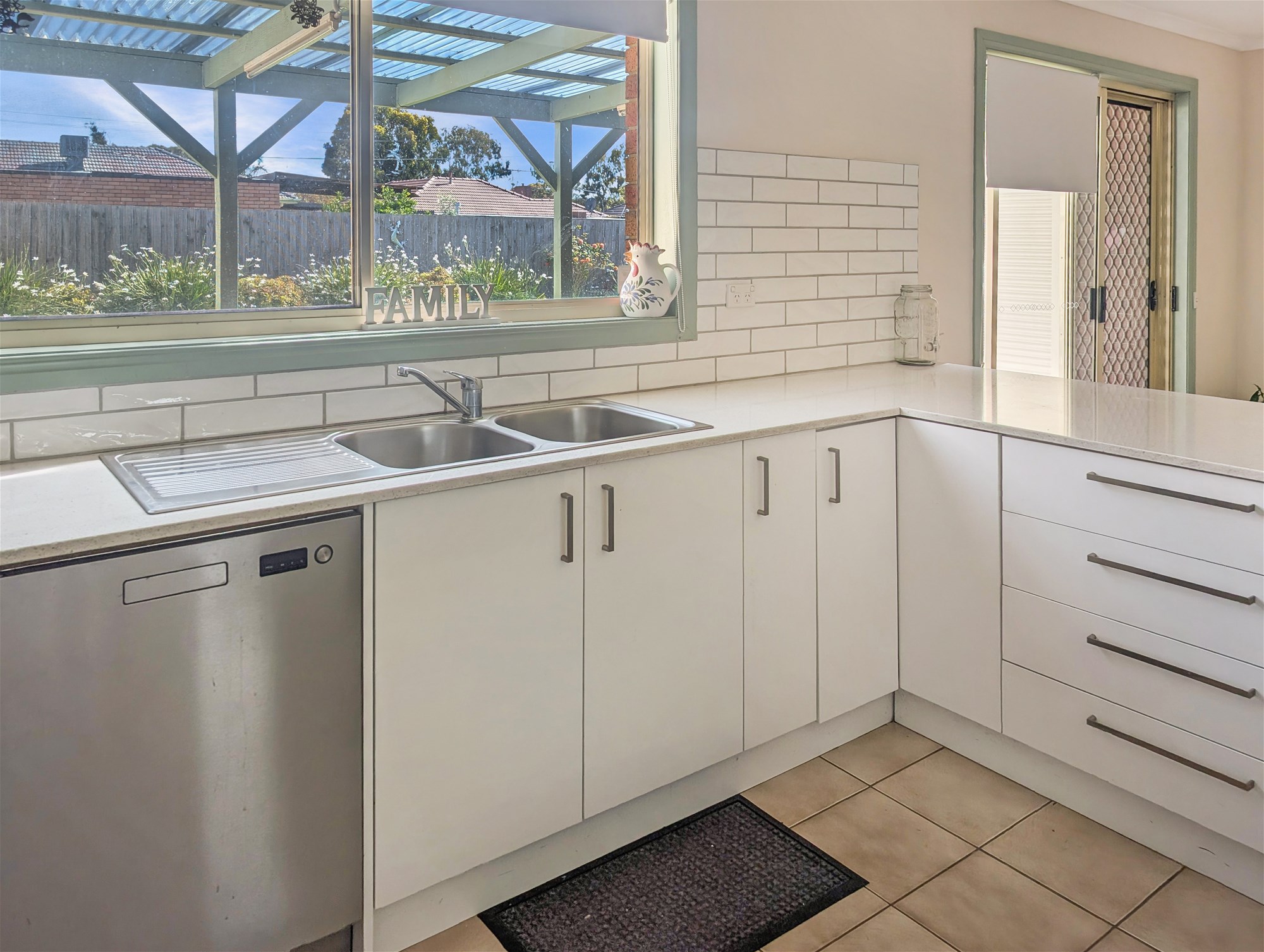 “Charming Family Home in Prime 26