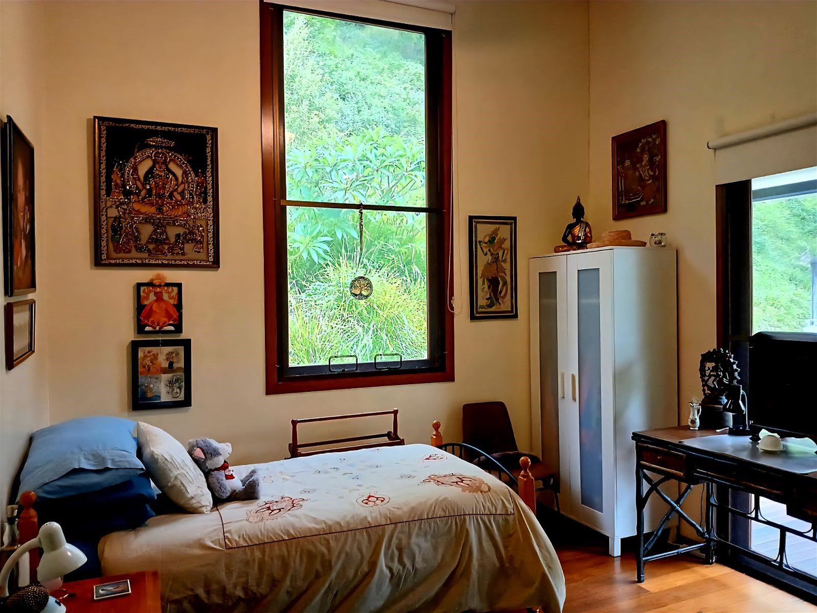 QUALITY OFF GRID HOME AND 8