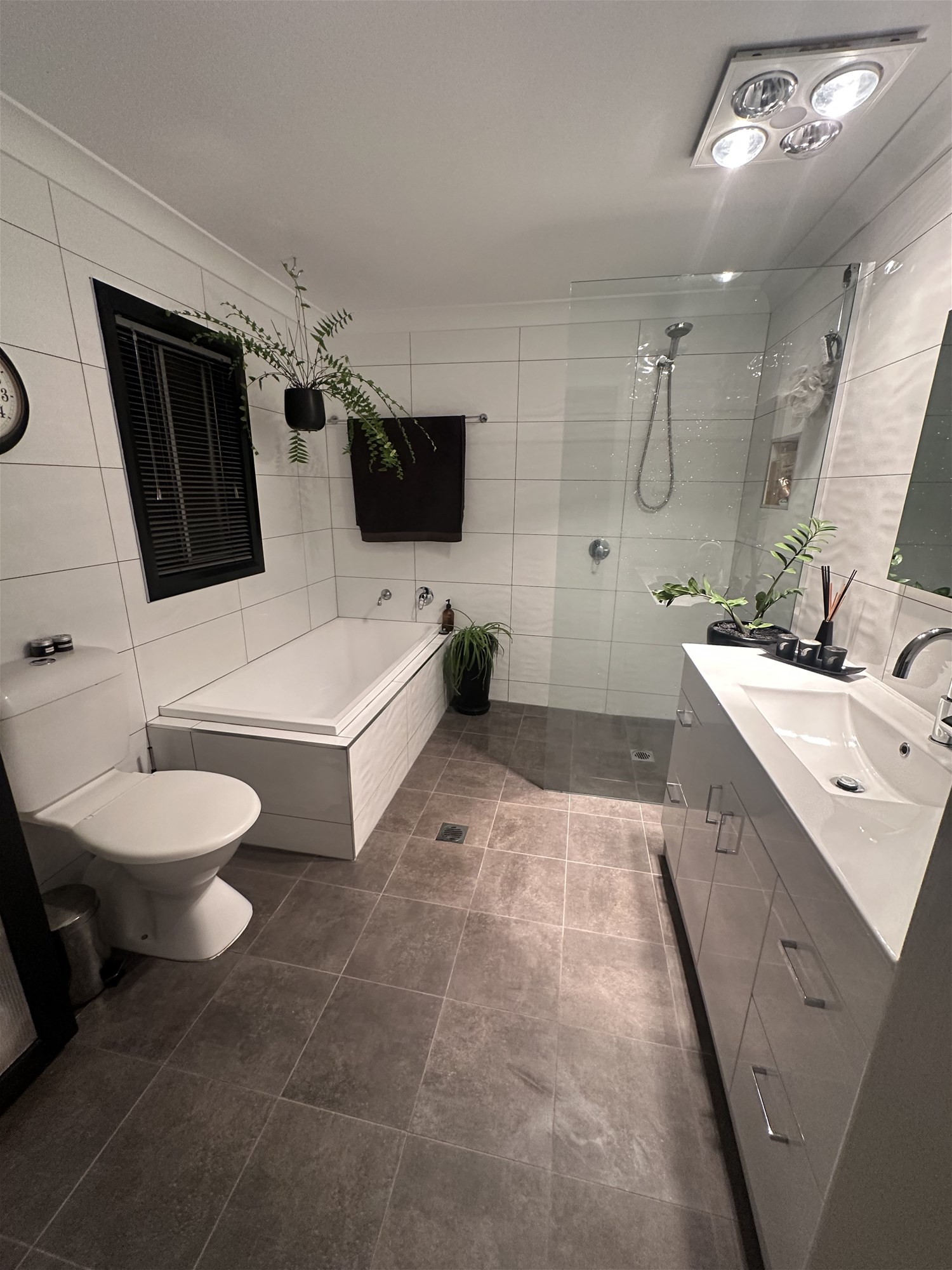 FULLY RENOVATED HOME WITH A 25