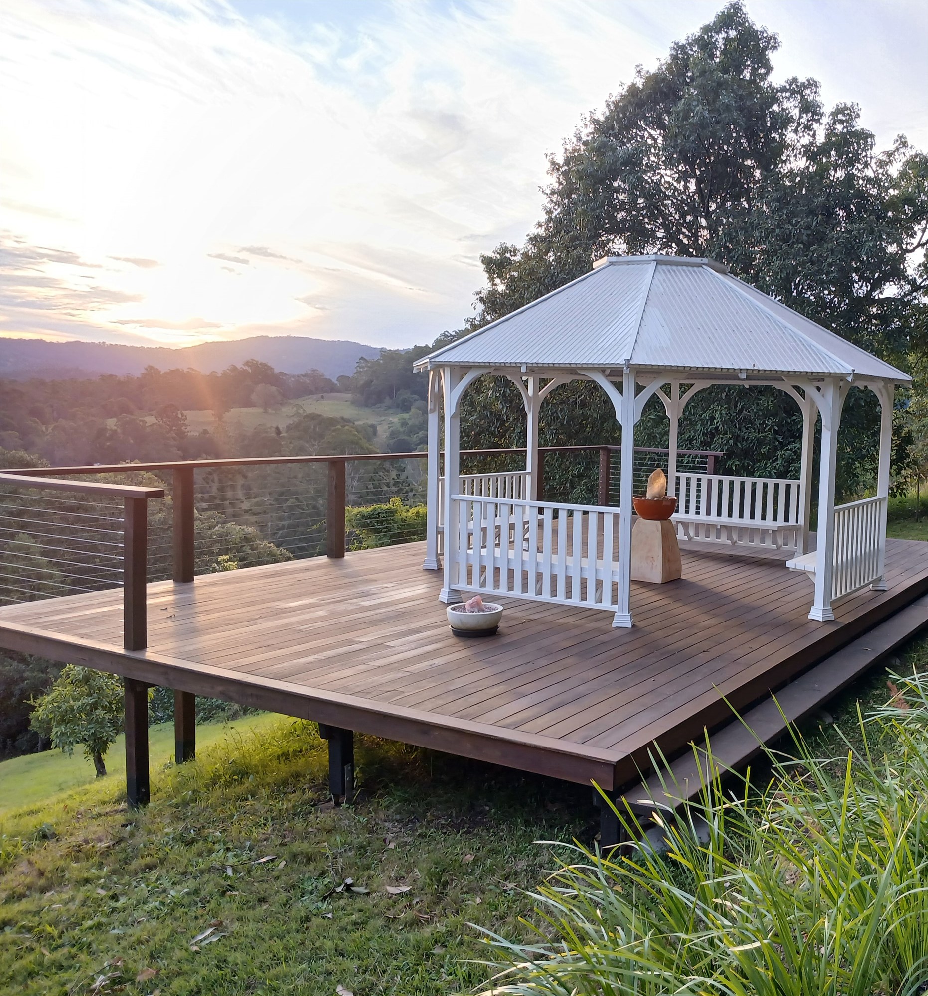 QUALITY OFF GRID HOME AND 11