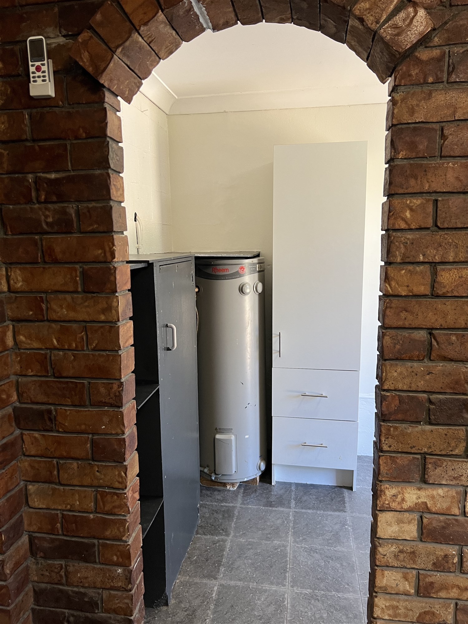 Perfect House or Investment For 6