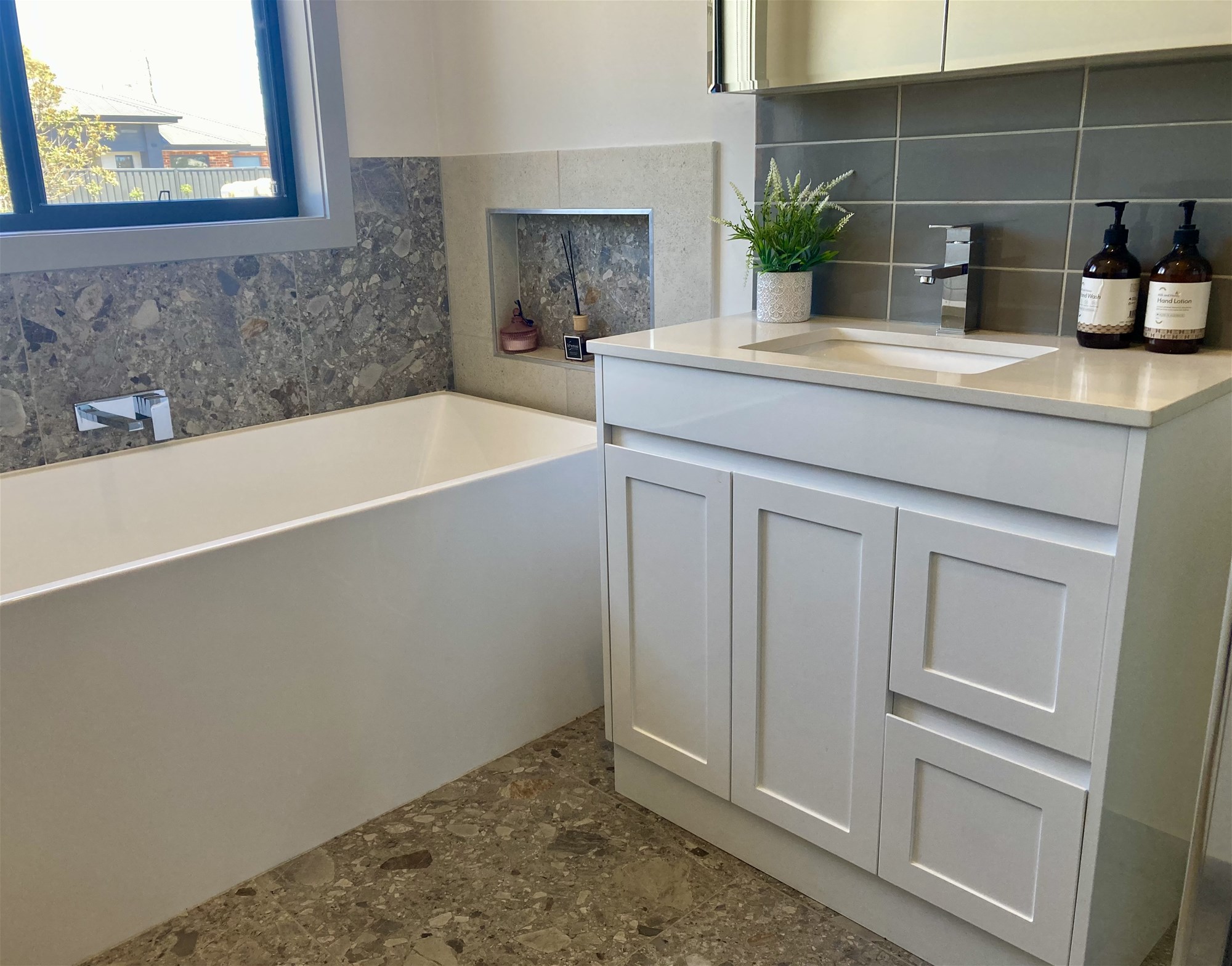 Elegant Semi Rural Family Living 8