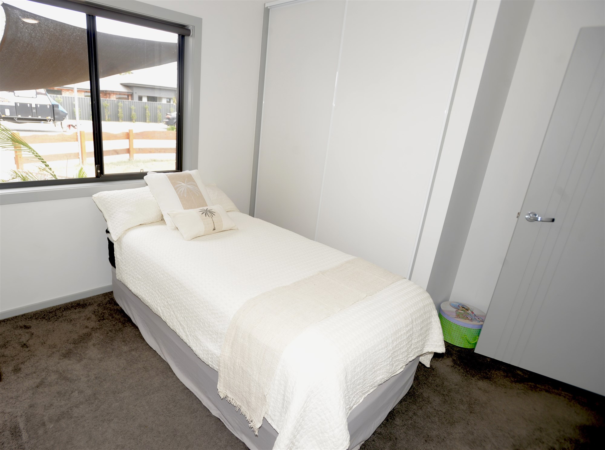 Elegant Semi Rural Family Living 10