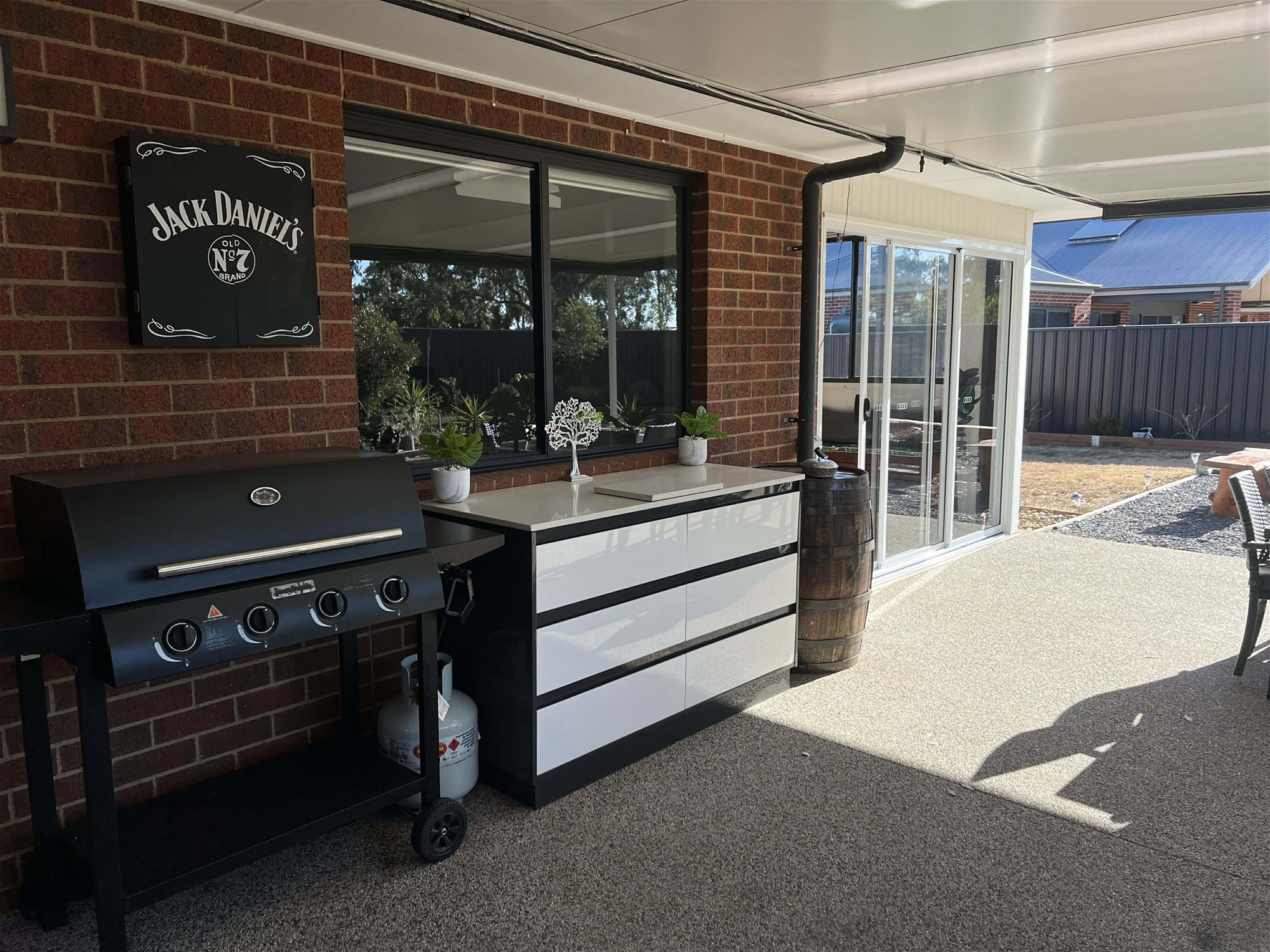 Elegant Semi Rural Family Living 15