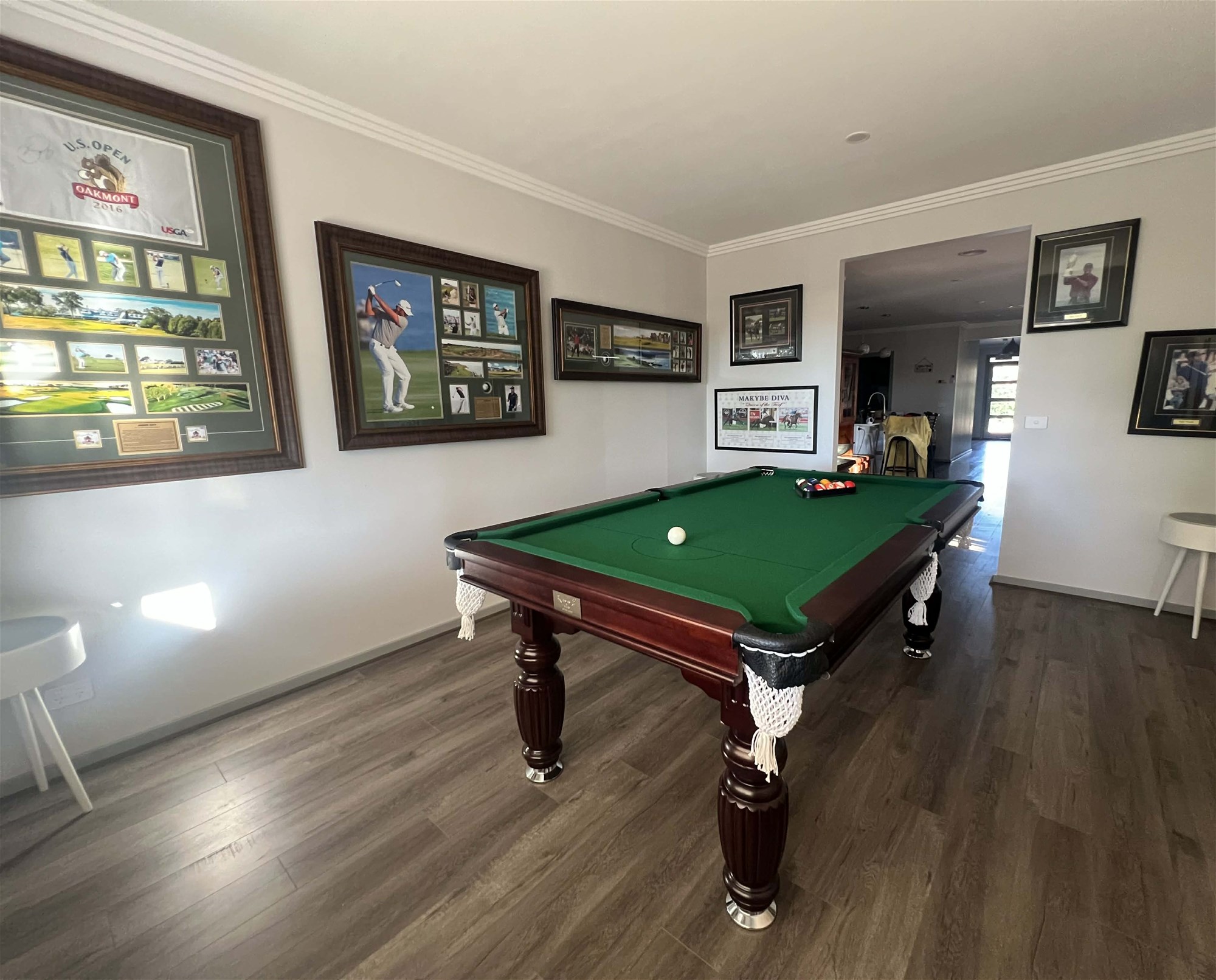 Elegant Semi Rural Family Living 25