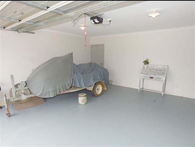 Elegant Semi Rural Family Living 28