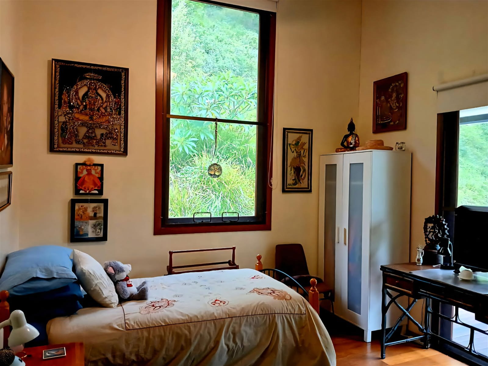 QUALITY OFF GRID HOME AND 8