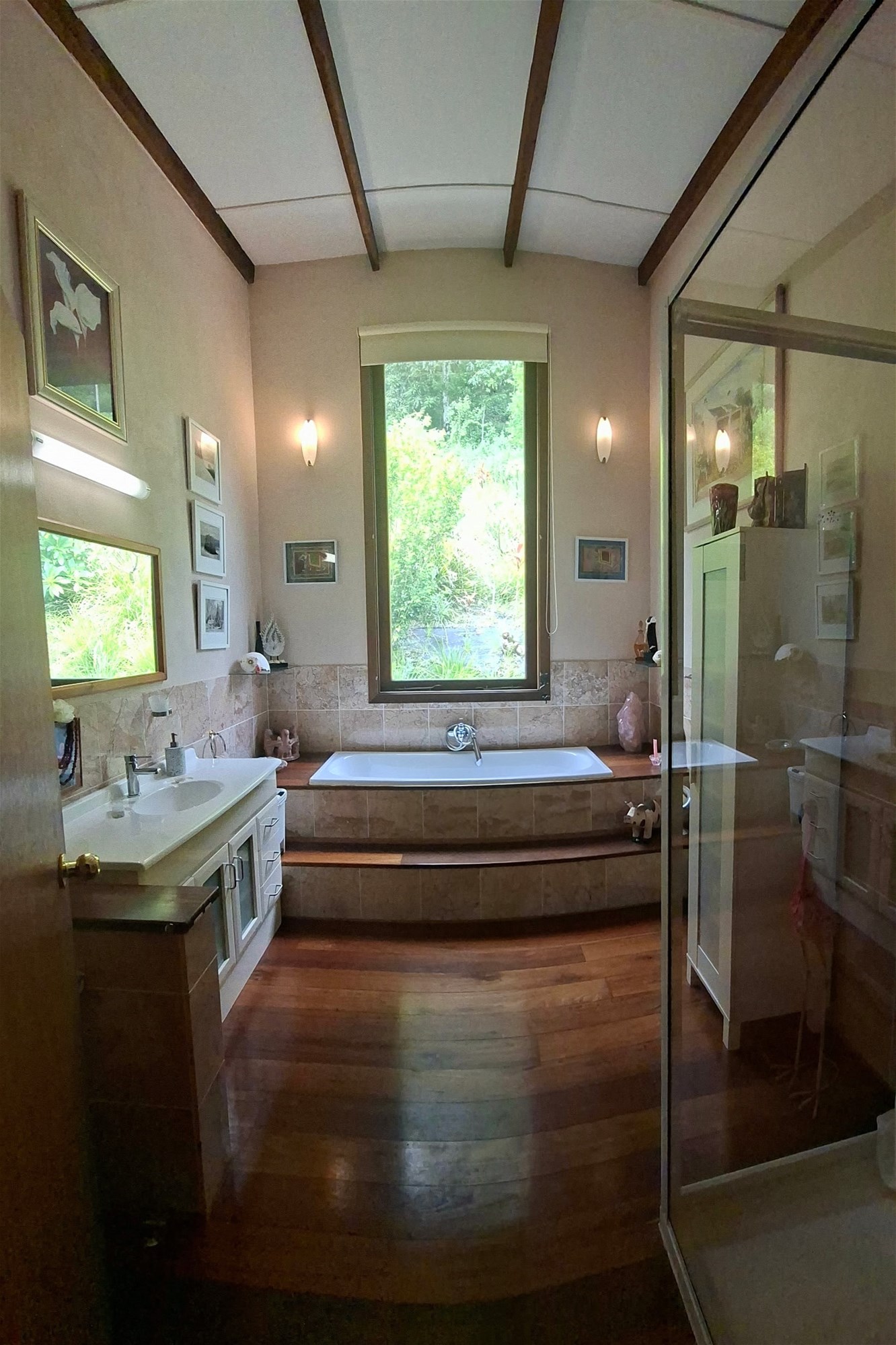 QUALITY OFF GRID HOME AND 6