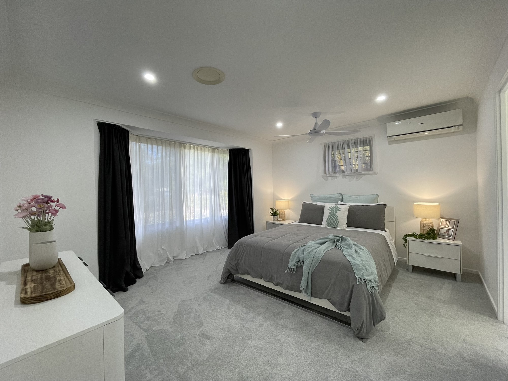 Spacious Family Home with 2-Bed 13