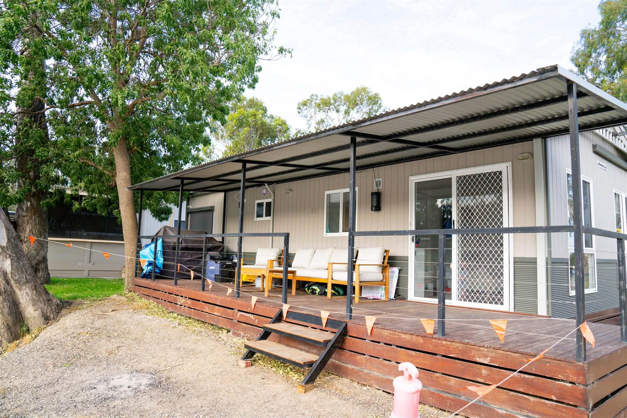 Fully Furnished Lakeside Escape – 15