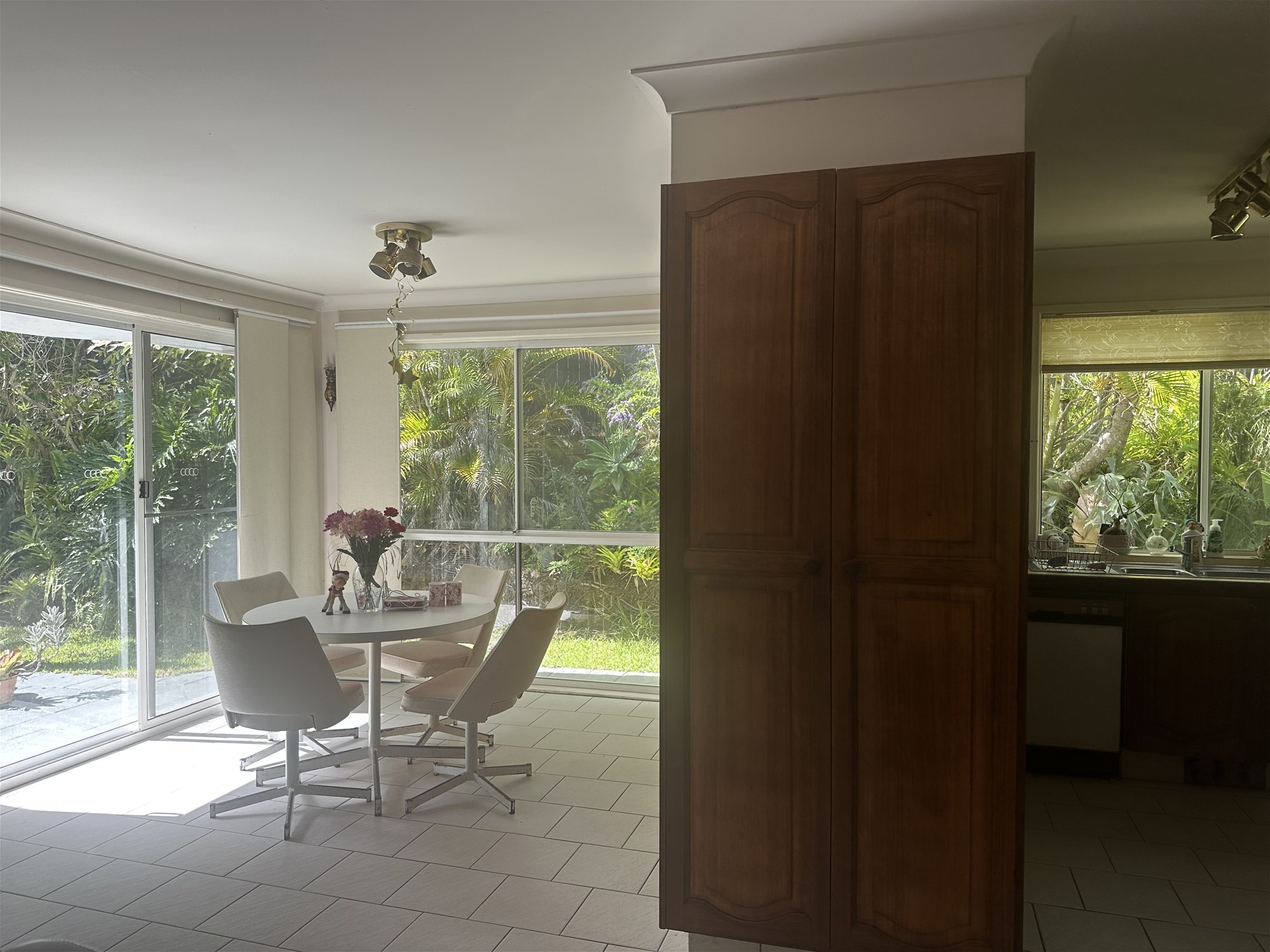 Large block, prime location & 2