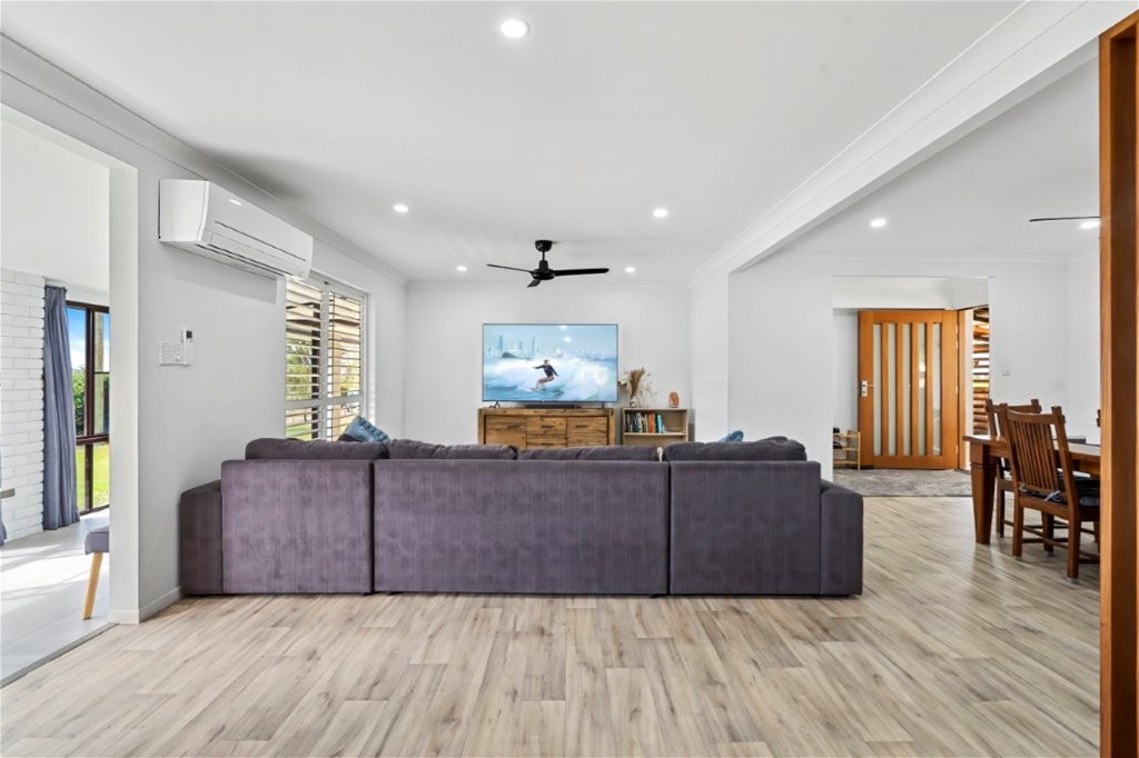 Rare Yeppoon Acreage – 4 Beds, Granny Flat, 16m x 9m Shed & Huge Enclosure, photo 15