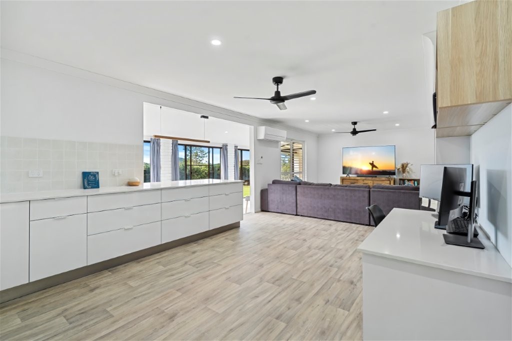 Rare Yeppoon Acreage – 4 Beds, Granny Flat, 16m x 9m Shed & Huge Enclosure, photo 16