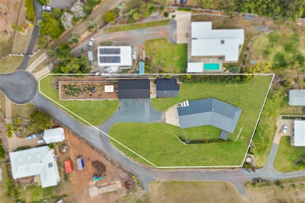 Rare Yeppoon Acreage – 4 Beds, Granny Flat, 16m x 9m Shed & Huge Enclosure, photo 25