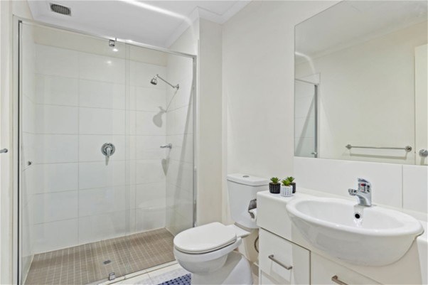 Nest or invest with this spacious 2×2 apartment in amenity-rich location., photo 8