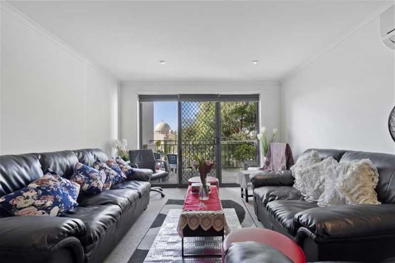Nest or invest with this spacious 2×2 apartment in amenity-rich location., photo 13