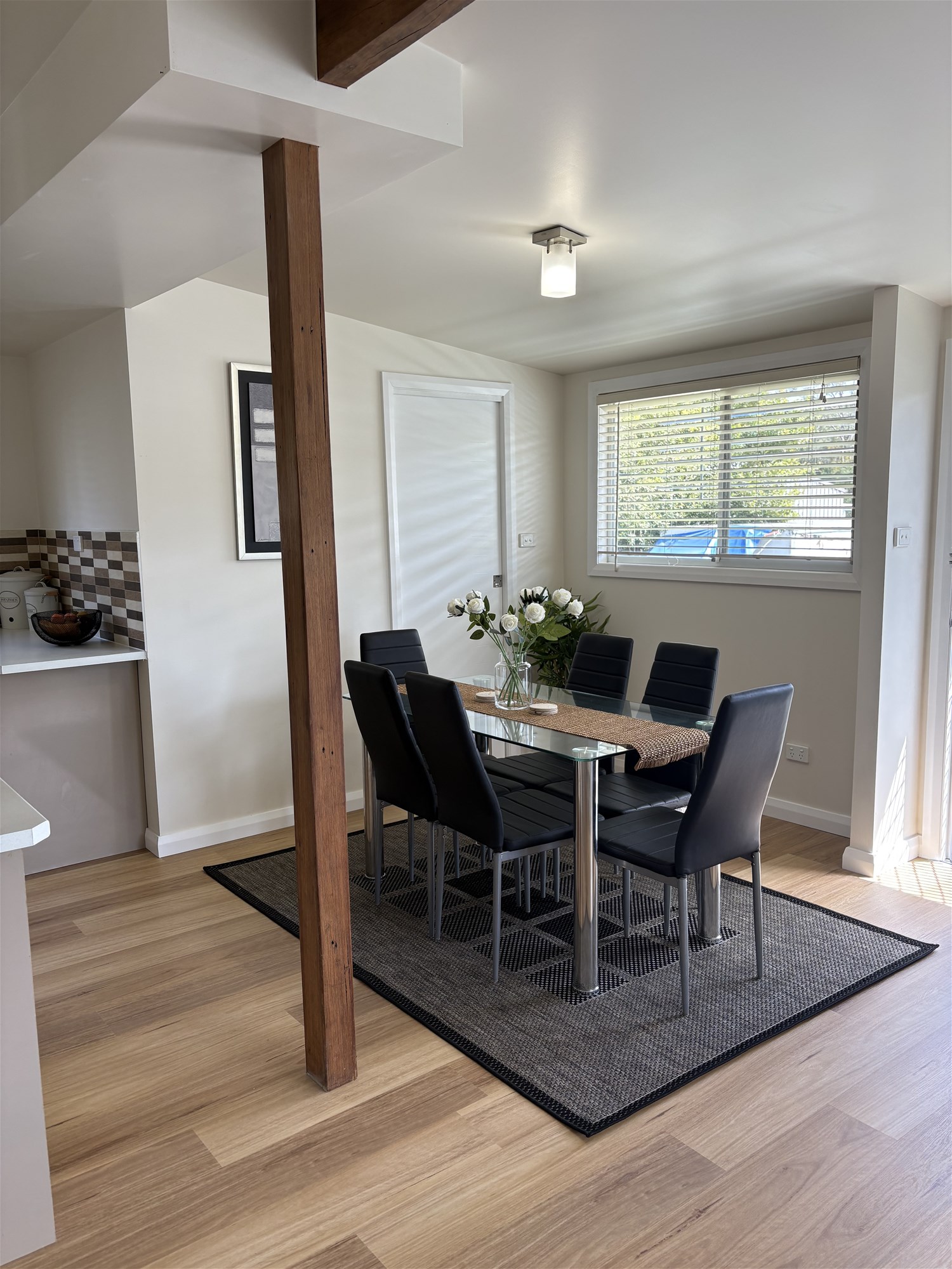 Modern well presented and spacious family home ready to move in and live, photo 22