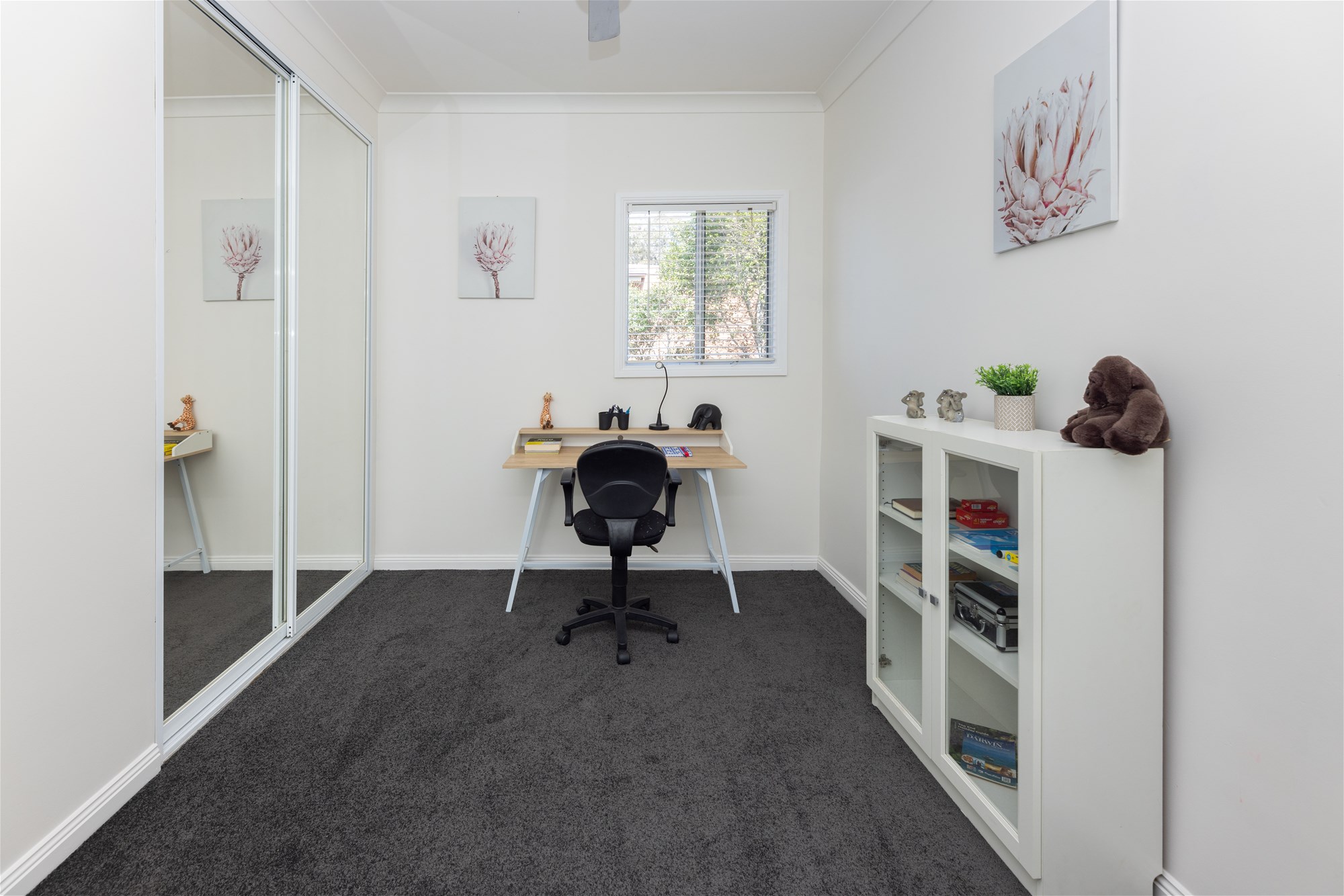 Modern well presented and spacious family home ready to move in and live, photo 13