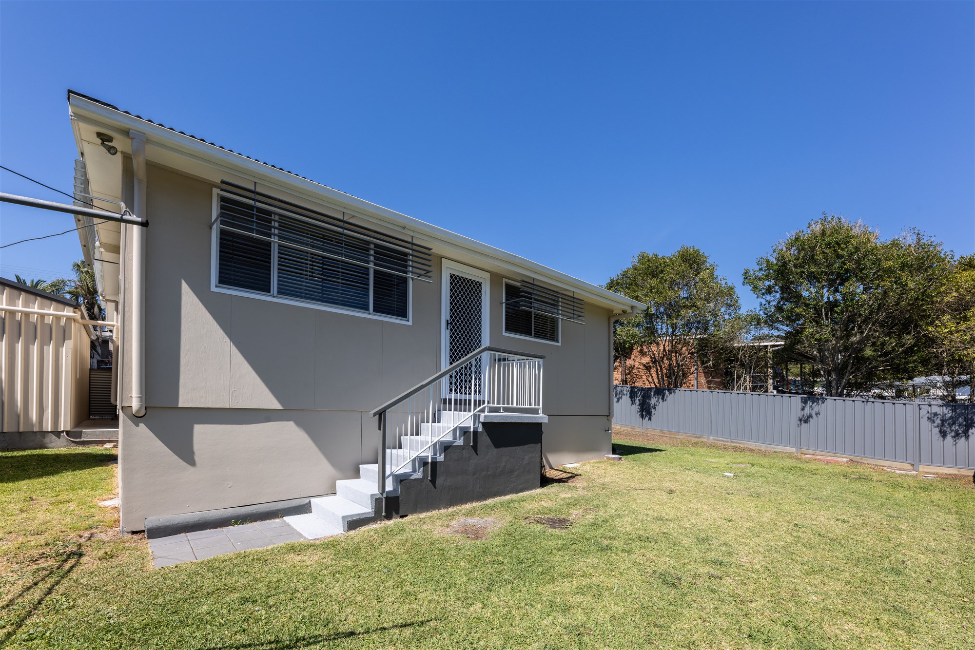 Modern well presented and spacious family home ready to move in and live, photo 27